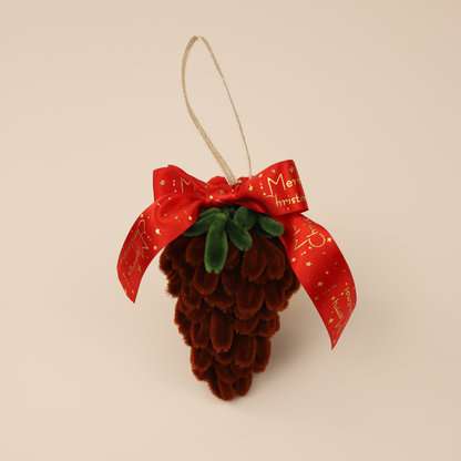 Pine Cone Pair Mistletoe DIY Kit